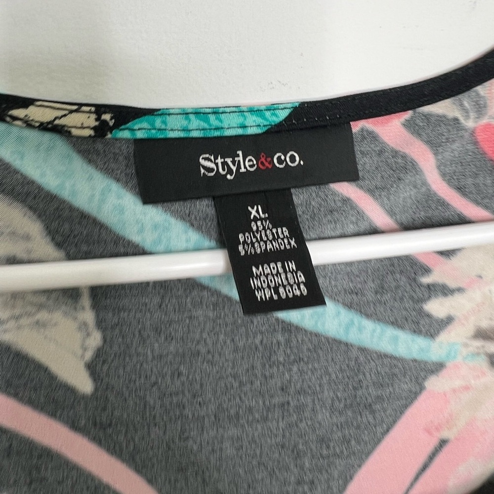 Style & Co. - Picture 3 of 5